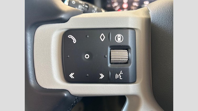 2023 認定中古車 Land Rover Defender 110 フジホワイト D300 AWD（AT） S