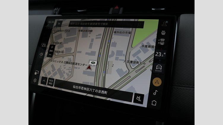 2024 認定中古車 Land Rover Discovery Sport シリコンシルバー D200マイルドハイブリッド（ディーゼル） 標準ホイール DYNAMIC SE