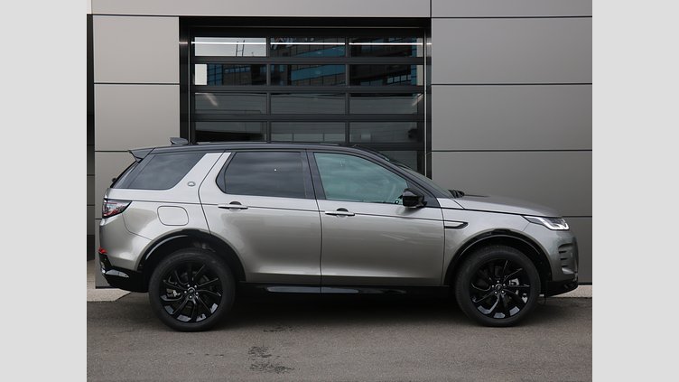 2024 認定中古車 Land Rover Discovery Sport シリコンシルバー D200マイルドハイブリッド（ディーゼル） 標準ホイール DYNAMIC SE