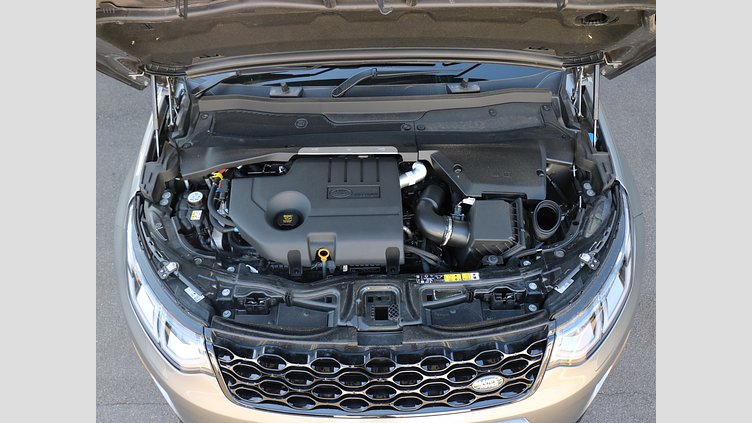 2024 認定中古車 Land Rover Discovery Sport シリコンシルバー D200マイルドハイブリッド（ディーゼル） 標準ホイール Dynamic SE