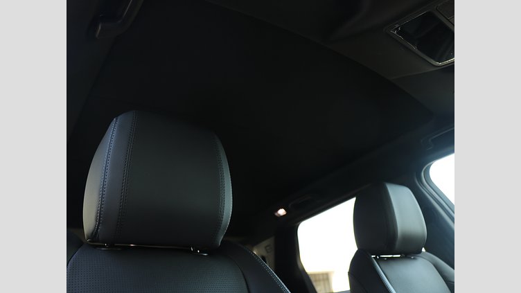 2024 認定中古車 Land Rover Discovery Sport シリコンシルバー D200マイルドハイブリッド（ディーゼル） 標準ホイール Dynamic SE