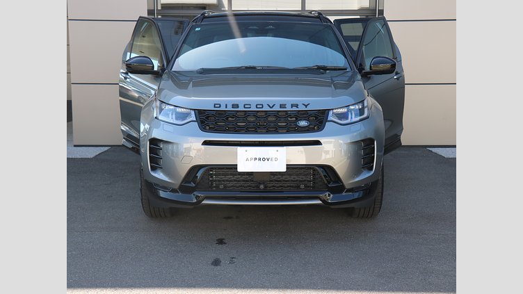 2024 認定中古車 Land Rover Discovery Sport シリコンシルバー D200マイルドハイブリッド（ディーゼル） 標準ホイール Dynamic SE