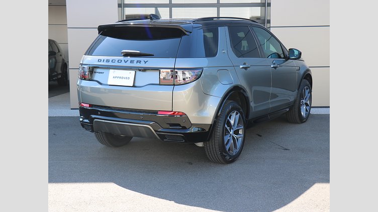 2024 認定中古車 Land Rover Discovery Sport シリコンシルバー D200マイルドハイブリッド（ディーゼル） 標準ホイール Dynamic SE