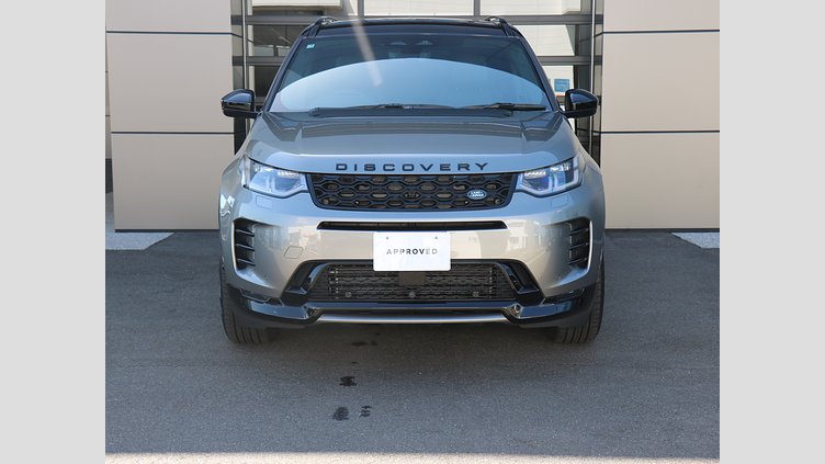 2024 認定中古車 Land Rover Discovery Sport シリコンシルバー D200マイルドハイブリッド（ディーゼル） 標準ホイール Dynamic SE
