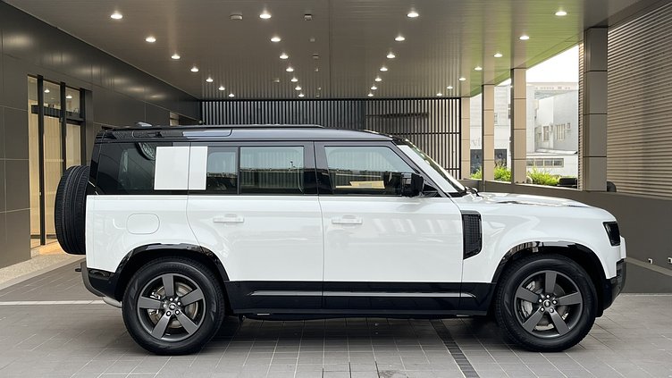 2025 新車 Land Rover Defender 110 (1AA) 富士山白 Fuji White D300  輕油電混合 X-Dynamic HSE