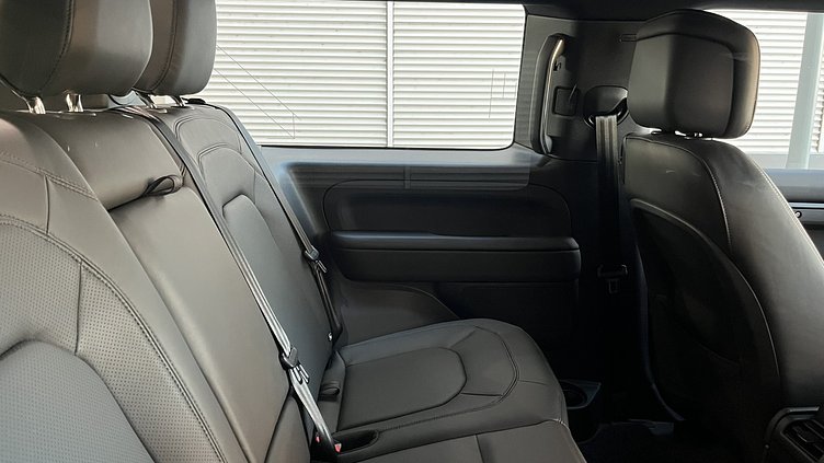 2025 新車 Land Rover Defender 90 (1AG) 聖托里尼黑 Santorini Black D300  輕油電混合 X-Dynamic HSE