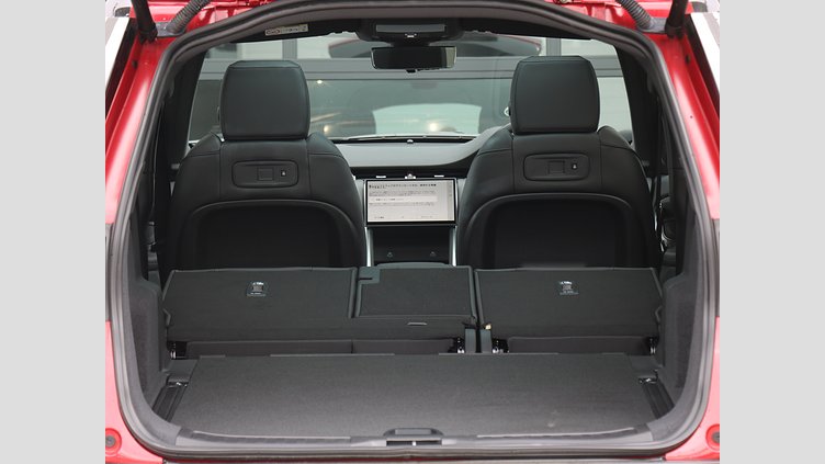 2025 認定中古車 Land Rover Discovery Sport フィレンツェレッド INGENIUM 1.5リッター3気筒 309PS ターボチャージドガソリン PHEV（AT）AWD 標準ホイール Dynamic HSE