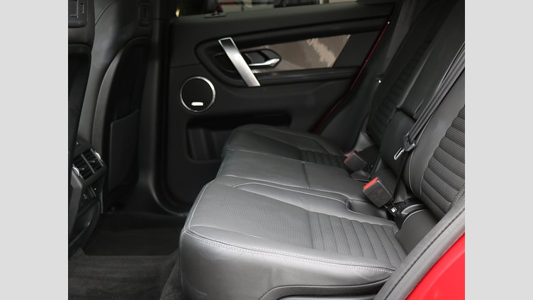 2025 認定中古車 Land Rover Discovery Sport フィレンツェレッド INGENIUM 1.5リッター3気筒 309PS ターボチャージドガソリン PHEV（AT）AWD 標準ホイール Dynamic HSE