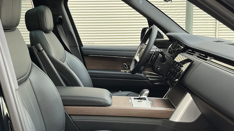 2025 新車 Land Rover Range Rover (1AG) Santorini Black 聖托里尼黑 P400 汽油 (輕油電混合) 長軸距7人座 HSE