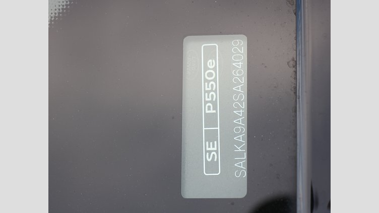 2024 認定中古車 Land Rover Range Rover バトゥミゴールド P550 AWD PHEV（AT） スタンダードホイールベース SE