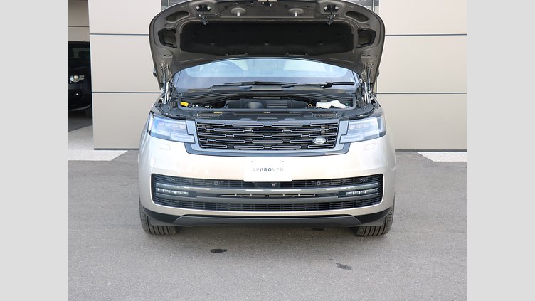 2024 認定中古車 Land Rover Range Rover バトゥミゴールド P550 AWD PHEV（AT） スタンダードホイールベース SE