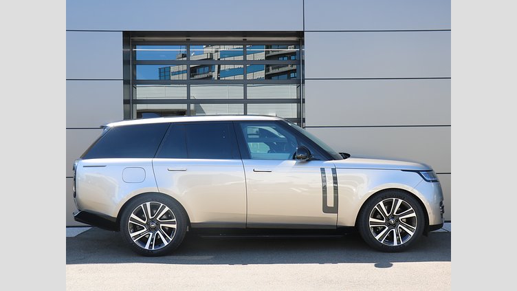 2024 認定中古車 Land Rover Range Rover バトゥミゴールド P550 AWD PHEV（AT） スタンダードホイールベース SE