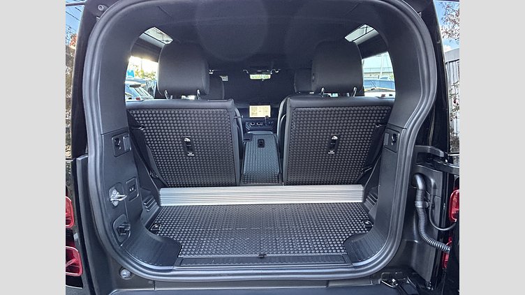 2022 認定中古車 Land Rover Defender 90 サントリーニブラック P300 AWD（AT） X-DYNAMIC SE