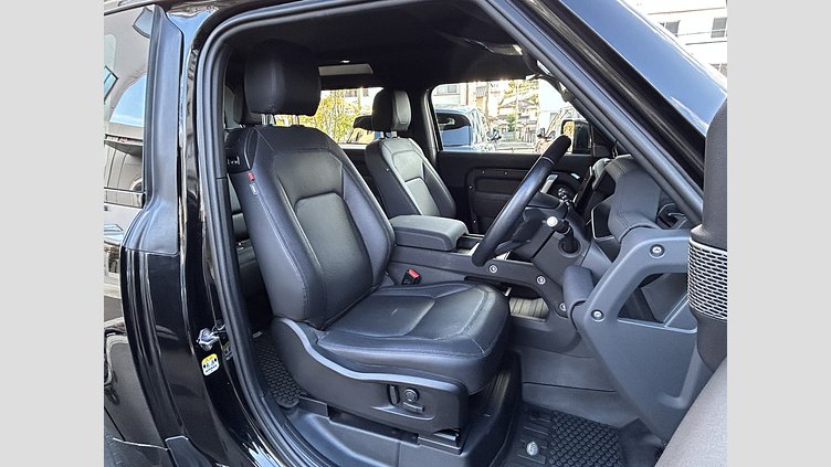 2022 認定中古車 Land Rover Defender 90 サントリーニブラック P300 AWD（AT） X-DYNAMIC SE