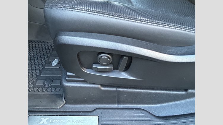 2022 認定中古車 Land Rover Defender 90 サントリーニブラック P300 AWD（AT） X-DYNAMIC SE