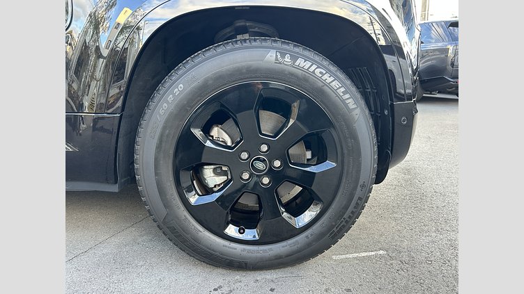 2022 認定中古車 Land Rover Defender 90 サントリーニブラック P300 AWD（AT） X-DYNAMIC SE