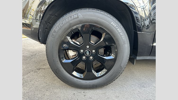 2022 認定中古車 Land Rover Defender 90 サントリーニブラック P300 AWD（AT） X-DYNAMIC SE