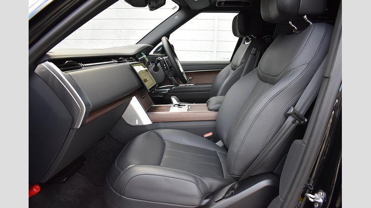 2023 認定中古車 Land Rover Range Rover サントリーニブラック D300 AWD MHEV（AT） スタンダードホイールベース Autobiography