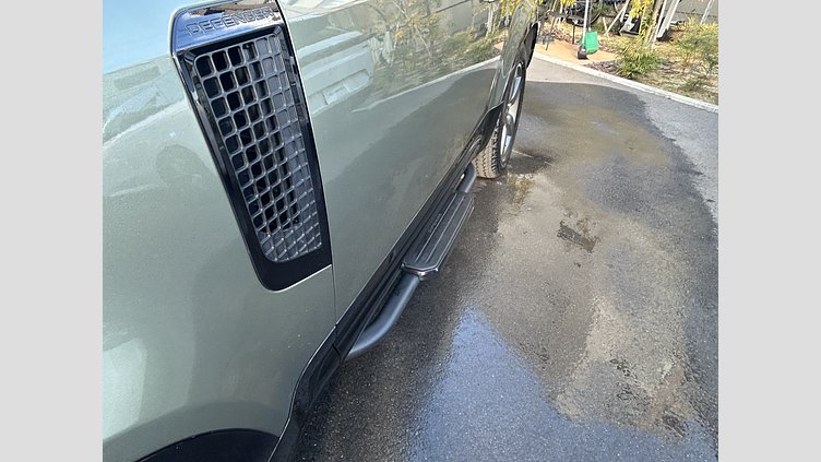 2025 認定中古車 Land Rover Defender 90 パンゲアグリーン D350 ディーゼルマイルドハイブリッド X-Dynamic HSE