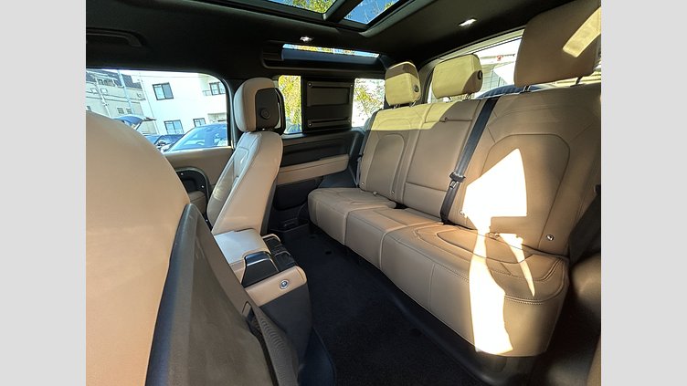 2025 認定中古車 Land Rover Defender 90 パンゲアグリーン D350 ディーゼルマイルドハイブリッド X-Dynamic HSE