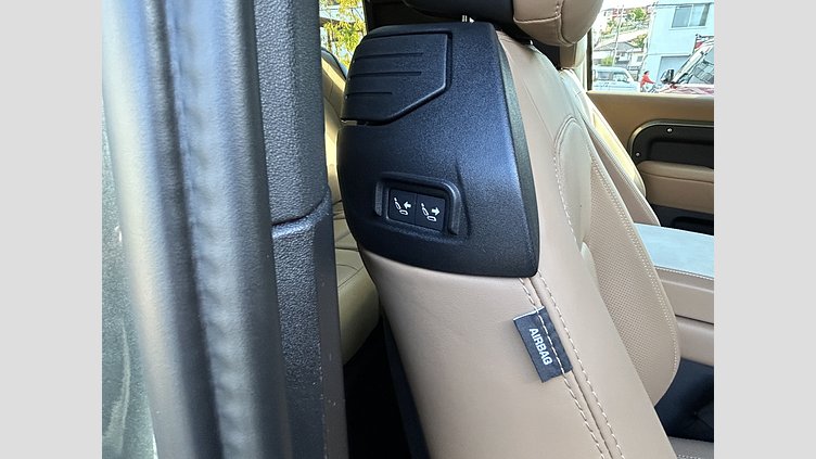 2025 認定中古車 Land Rover Defender 90 パンゲアグリーン D350 ディーゼルマイルドハイブリッド X-Dynamic HSE