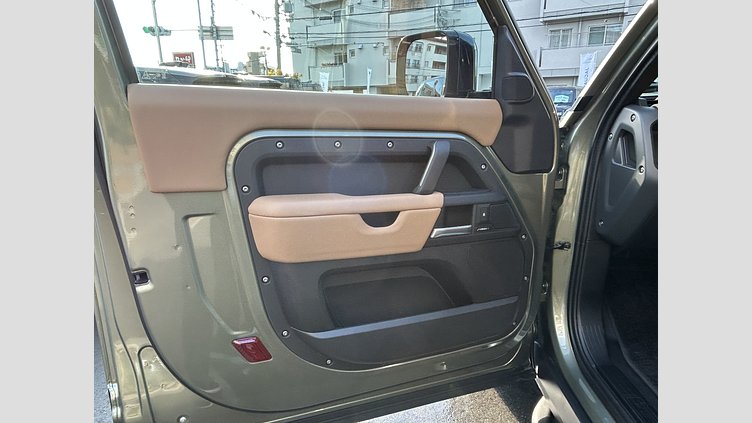 2025 認定中古車 Land Rover Defender 90 パンゲアグリーン D350 ディーゼルマイルドハイブリッド X-Dynamic HSE