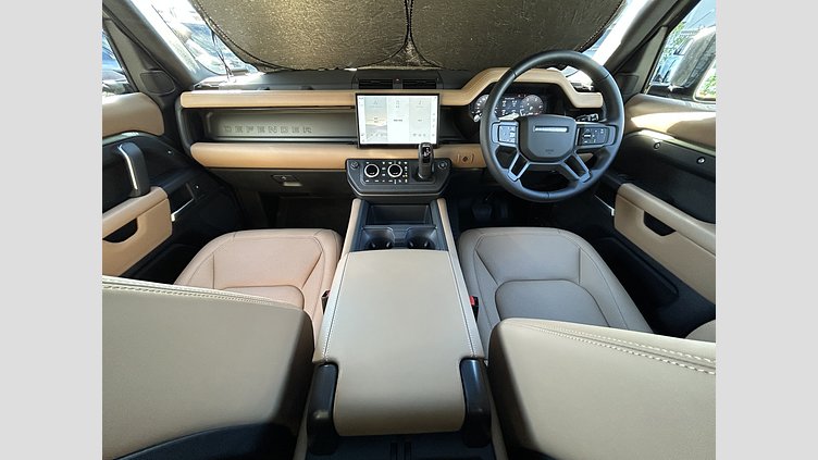 2025 認定中古車 Land Rover Defender 90 パンゲアグリーン D350 ディーゼルマイルドハイブリッド X-Dynamic HSE