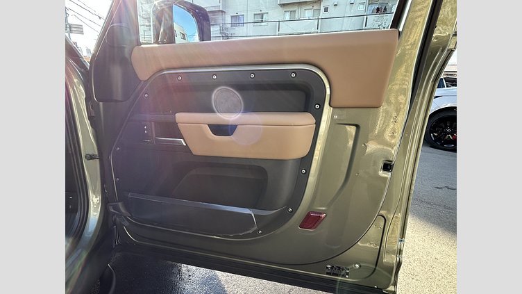 2025 認定中古車 Land Rover Defender 90 パンゲアグリーン D350 ディーゼルマイルドハイブリッド X-Dynamic HSE