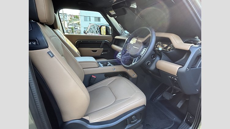 2025 認定中古車 Land Rover Defender 90 パンゲアグリーン D350 ディーゼルマイルドハイブリッド X-Dynamic HSE