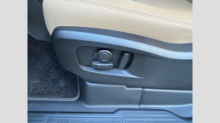 2025 認定中古車 Land Rover Defender 90 パンゲアグリーン D350 ディーゼルマイルドハイブリッド X-Dynamic HSE