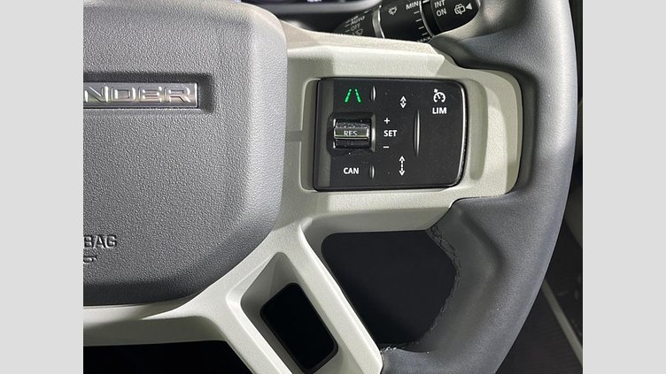 2023 認定中古車 Land Rover Defender 90 Pangea Green 4WD SE