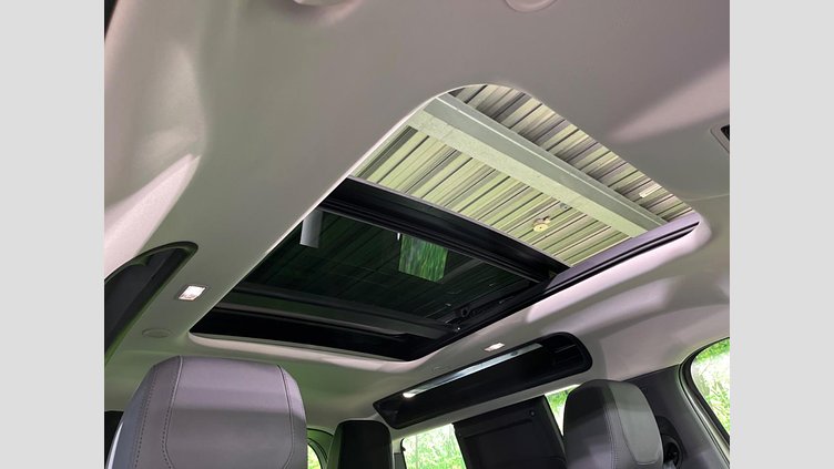 2023 認定中古車 Land Rover Defender 90 Pangea Green 4WD SE