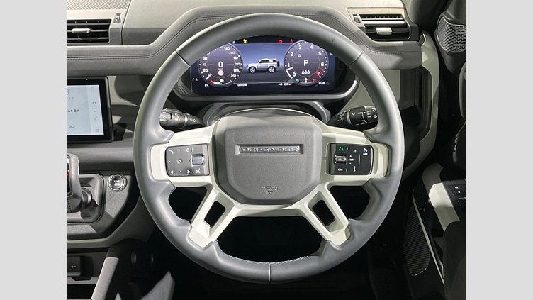 2023 認定中古車 Land Rover Defender 90 Pangea Green 4WD SE