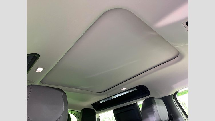 2023 認定中古車 Land Rover Defender 90 Pangea Green 4WD SE