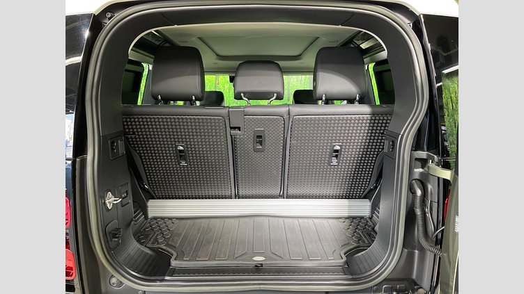 2023 認定中古車 Land Rover Defender 90 Pangea Green 4WD SE