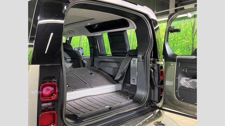 2023 認定中古車 Land Rover Defender 90 Pangea Green 4WD SE