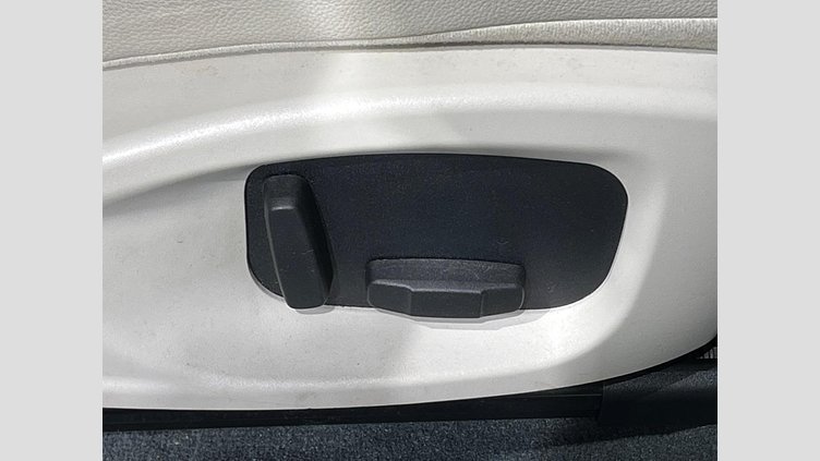 2020 認定中古車 Jaguar E-Pace Santorini Black 4WD S