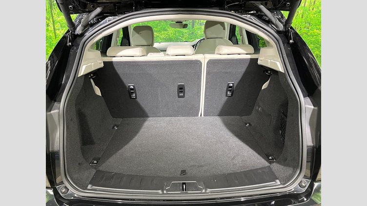 2020 認定中古車 Jaguar E-Pace Santorini Black 4WD S