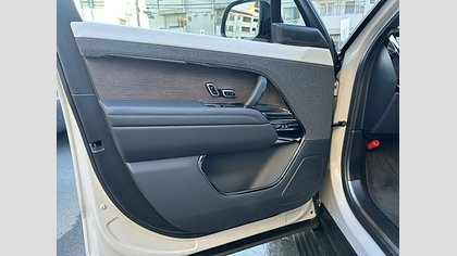 Range Rover Sport 29