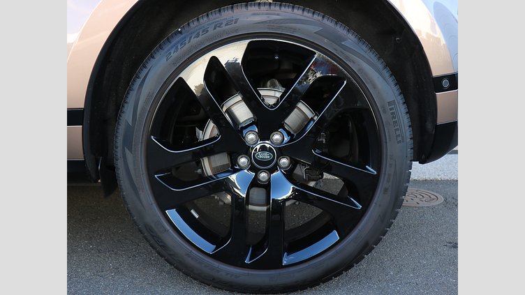 2025 認定中古車 Land Rover Range Rover Evoque コリンシアンブロンズ D200マイルドハイブリッド（ディーゼル） SWB DYNAMIC SE