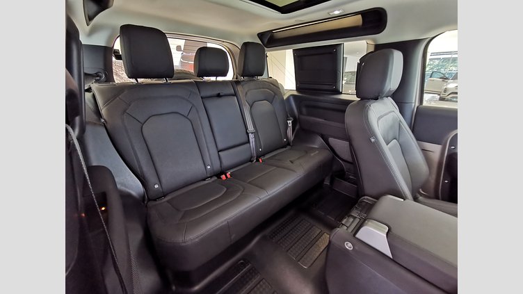 2022 認定中古車 Land Rover Defender 90 ランタオブロンズ P300 AWD（AT） SE