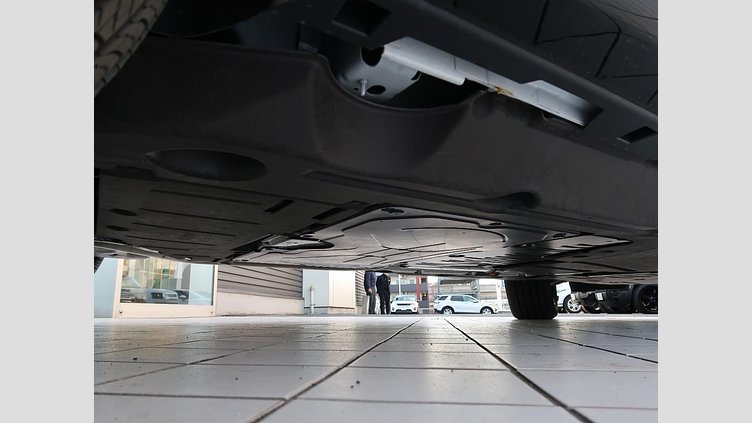 2024 認定中古車 Land Rover Discovery Sport Fuji White PHEV(ガソリン) ダイナミック ＨＳＥ Ｐ３００ｅ