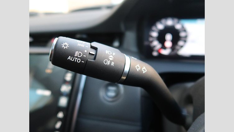 2024 認定中古車 Land Rover Discovery Sport Fuji White PHEV(ガソリン) ダイナミック ＨＳＥ Ｐ３００ｅ