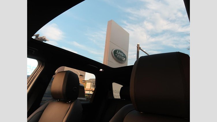 2024 認定中古車 Land Rover Discovery Sport Fuji White PHEV(ガソリン) ダイナミック ＨＳＥ Ｐ３００ｅ