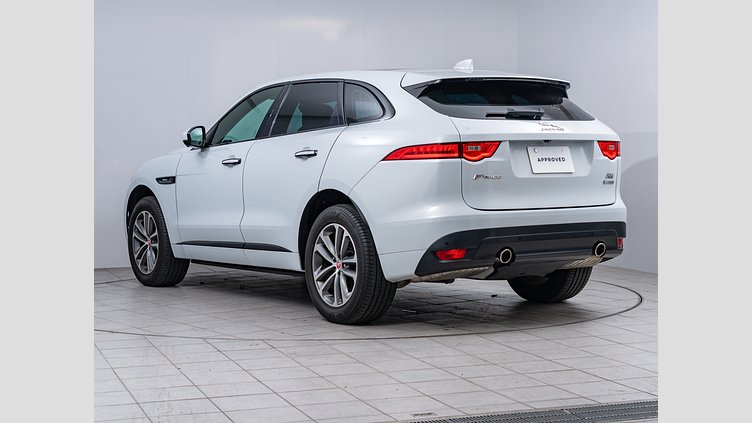 2017 認定中古車 Jaguar F-Pace Yulong White 3.0PET Rスポーツ　35ｔ