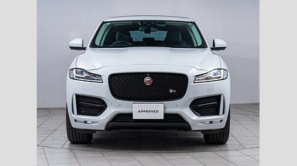 F-Pace 7