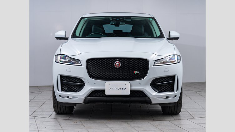 2017 認定中古車 Jaguar F-Pace Yulong White 3.0PET Rスポーツ　35ｔ