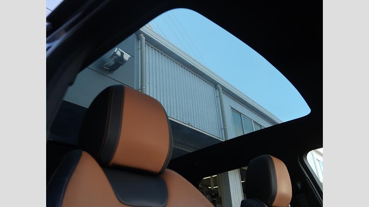 2016 認定中古車 Land Rover Range Rover Evoque Santorini Black 2.0 litre Si4 Petrol HSEダイナミック