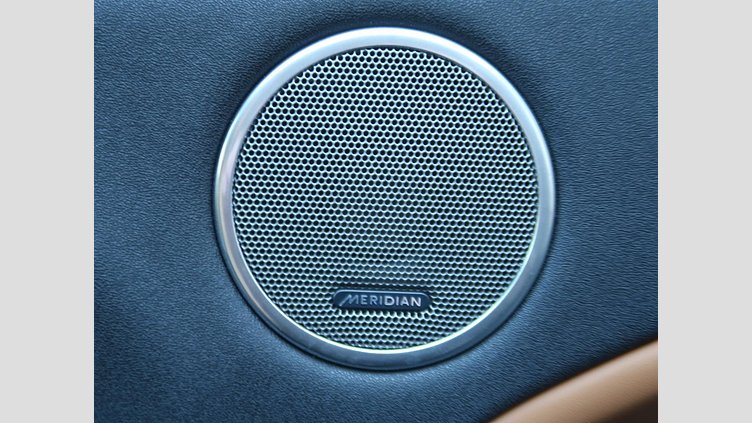 2016 認定中古車 Land Rover Range Rover Evoque Santorini Black 2.0 litre Si4 Petrol HSEダイナミック