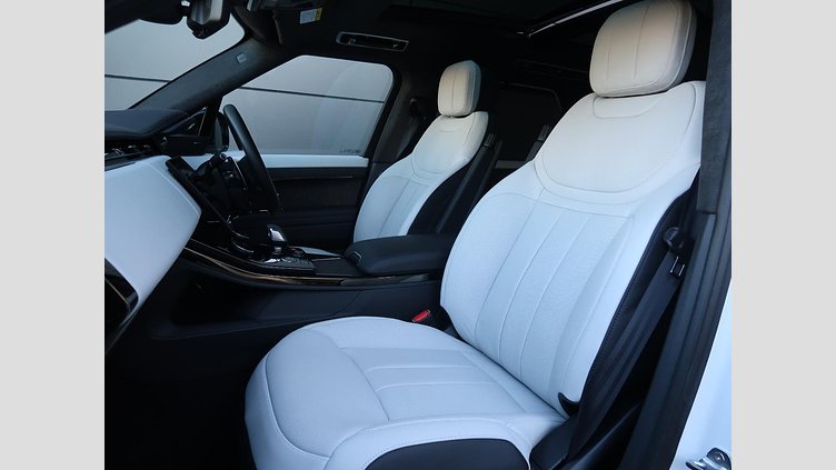 2023 認定中古車 Land Rover Range Rover Sport フジホワイト 3.0リッター6気筒300PSターボチャージドディーゼルMHEV（オートマチック） AUTOBIOGRAPHY